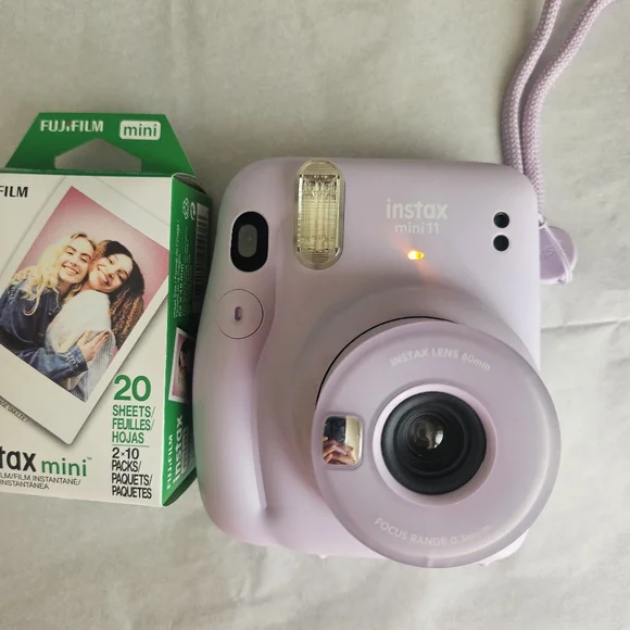 Fujifilm Instax Mini 11 Instant Camera – Lilac / Purple + Film Included - Picture 2 of 4